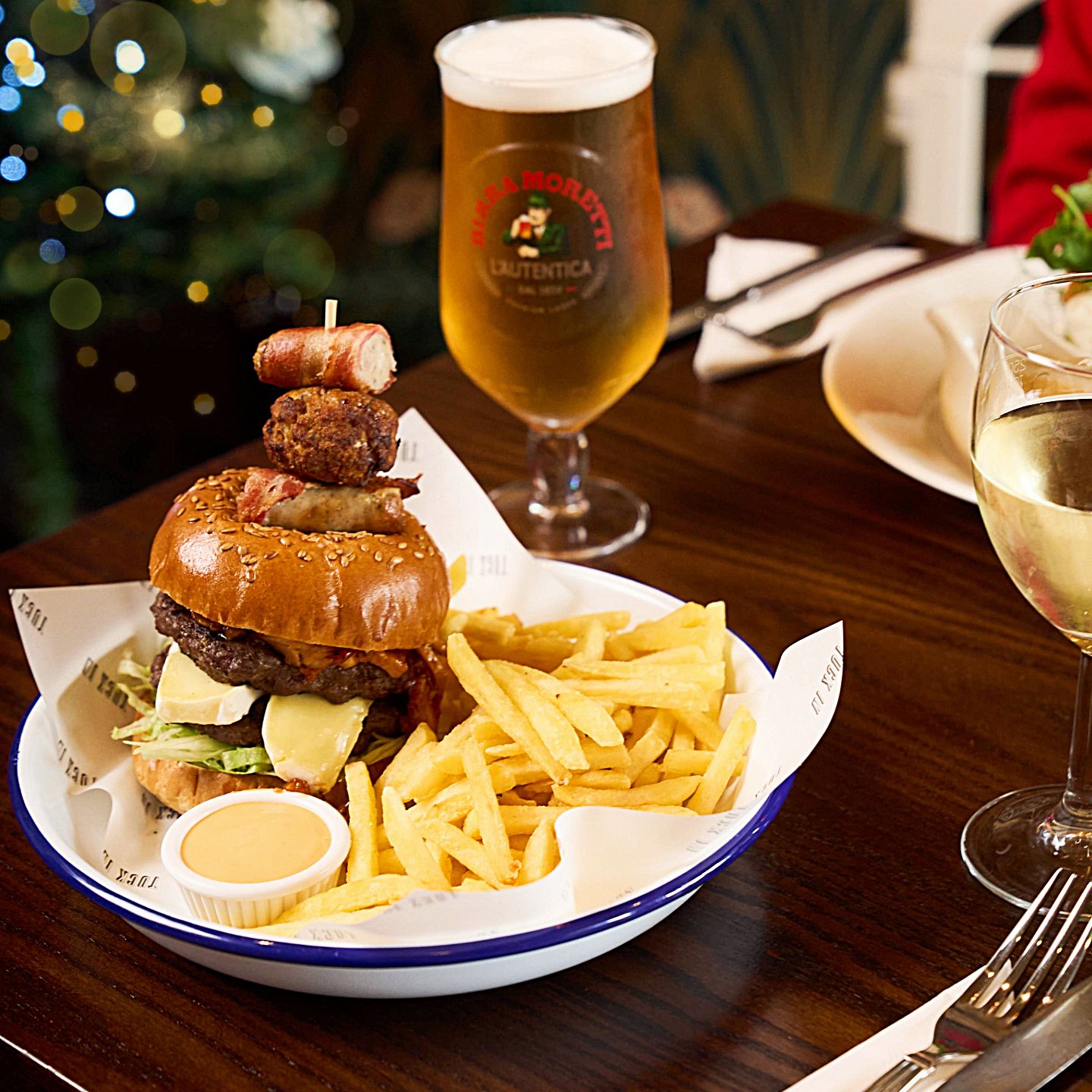 Festive Lunch & Dinner at The Sunnyside in Northampton